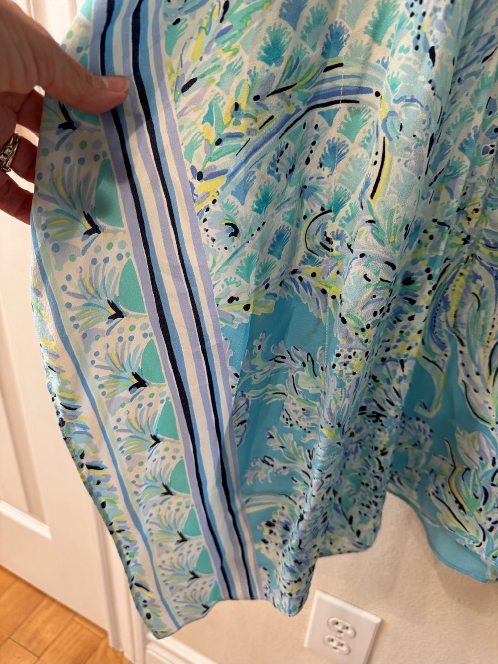 Light Blue Printed V-Neck Women’s Swim Coverup - Picture 8 of 9
